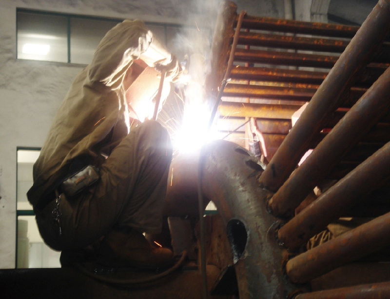 壓煮器管束焊接